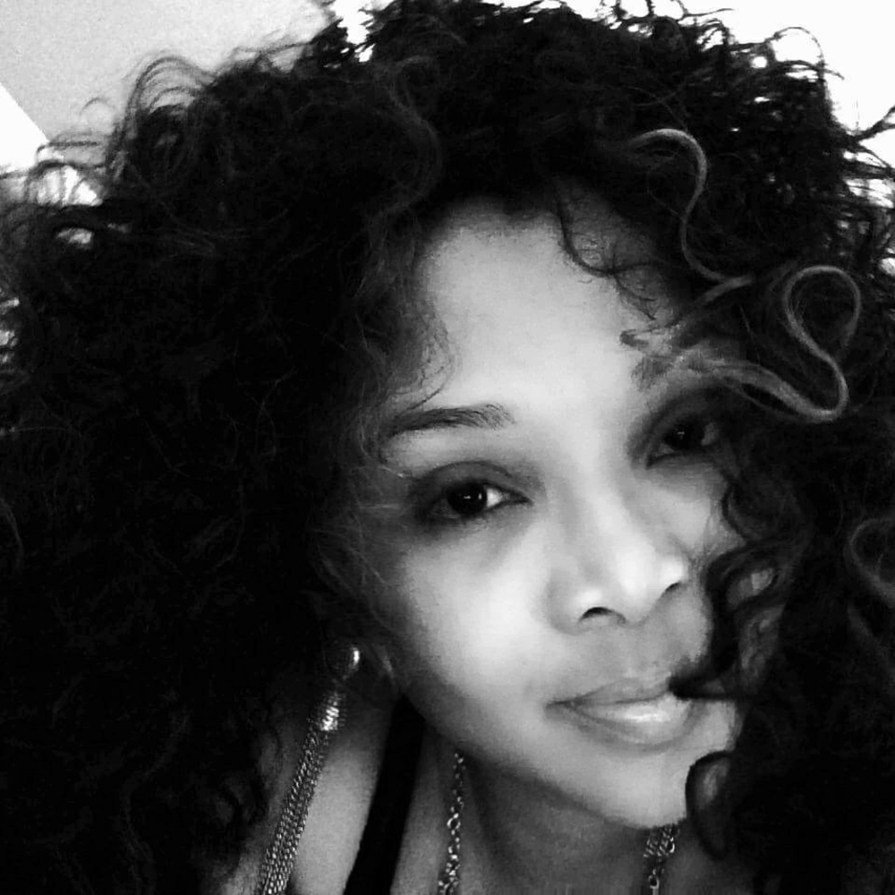 Meet your Posher, Bella